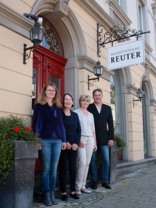 Portraitaufnahme des Teams (v.l.n.r.): Antje Reuter, Gisela Reuter, Claudia Barz, Jan Reuter